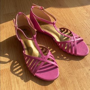 NWOT Bright Pink Wedge Sandals by Bellini